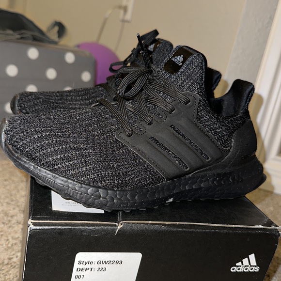 Woman’s Ultraboost 4.0 DNA - Picture 6 of 9